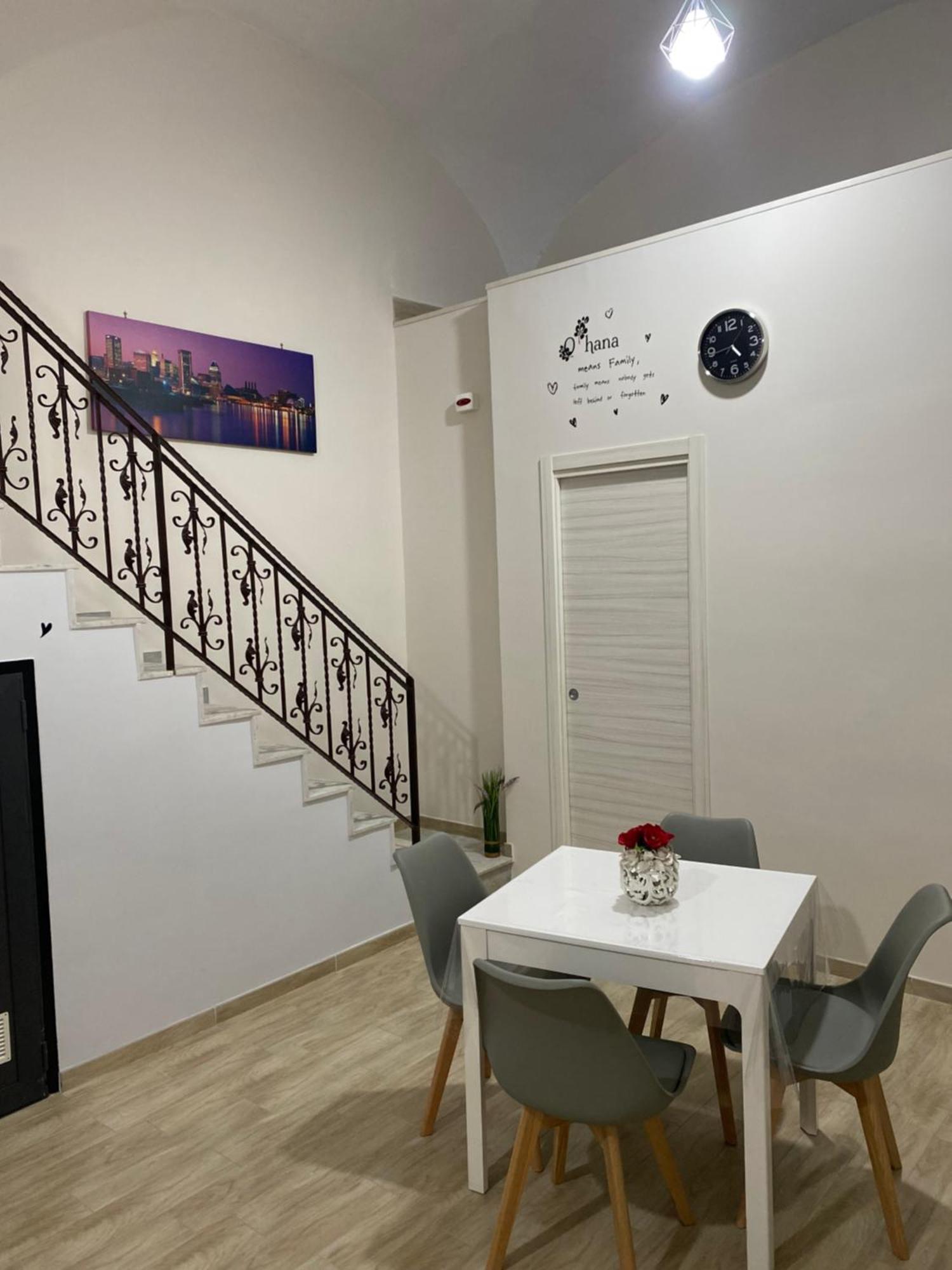 La Petite Maison Naples Luaran gambar