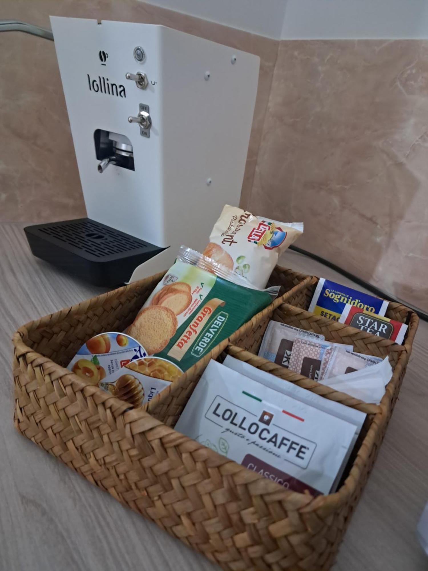 La Petite Maison Naples Luaran gambar
