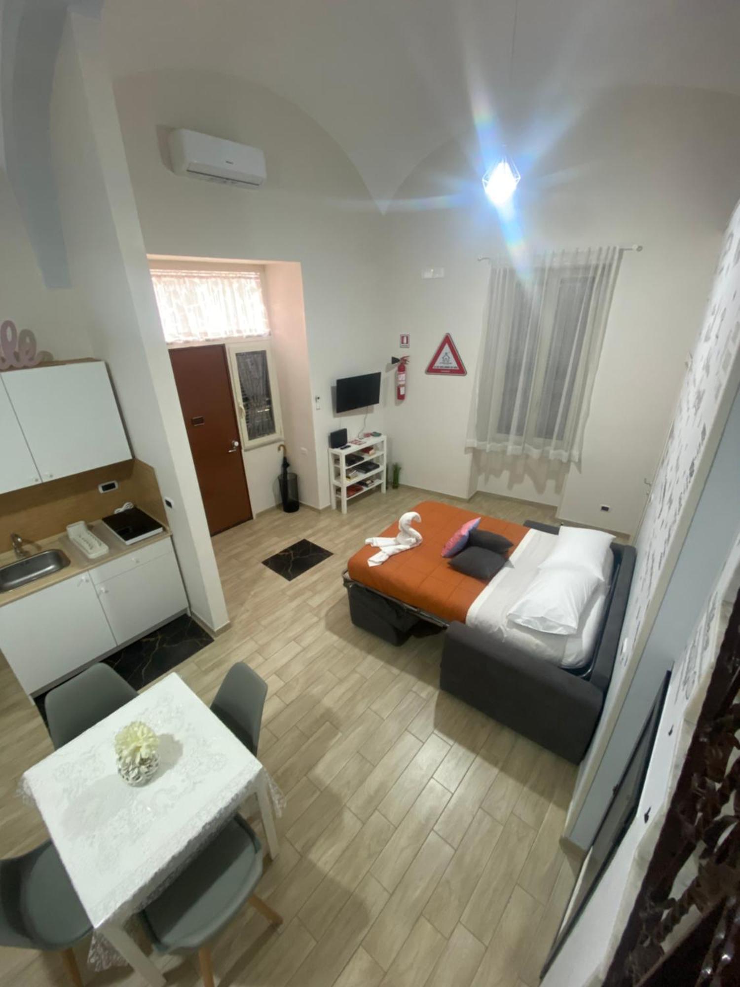 La Petite Maison Naples Luaran gambar