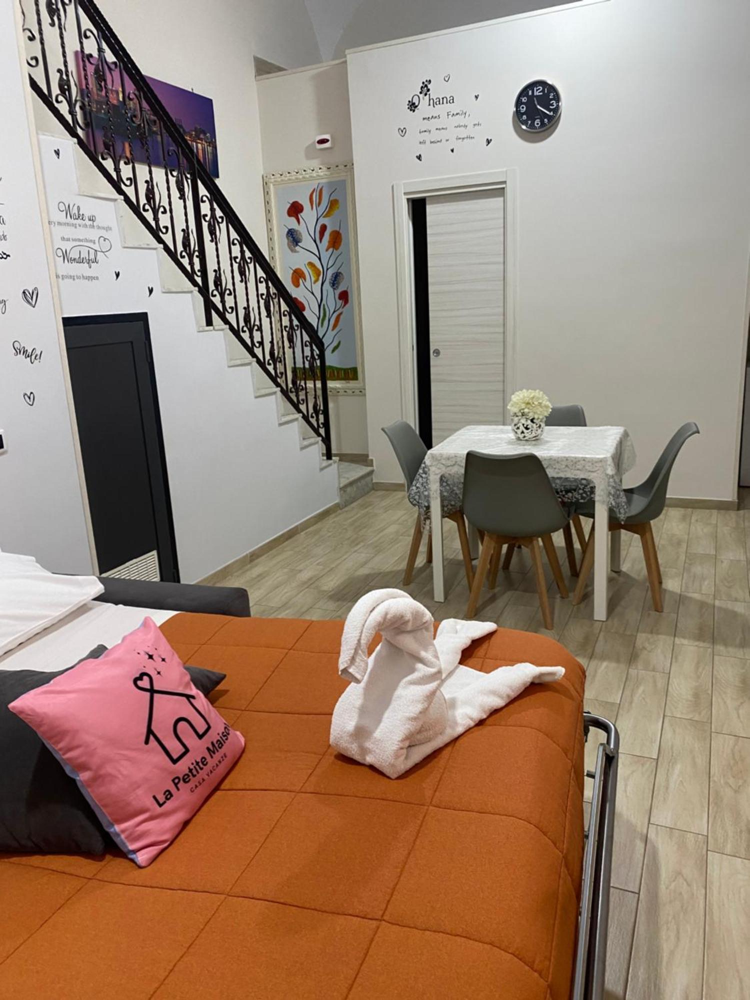 La Petite Maison Naples Luaran gambar